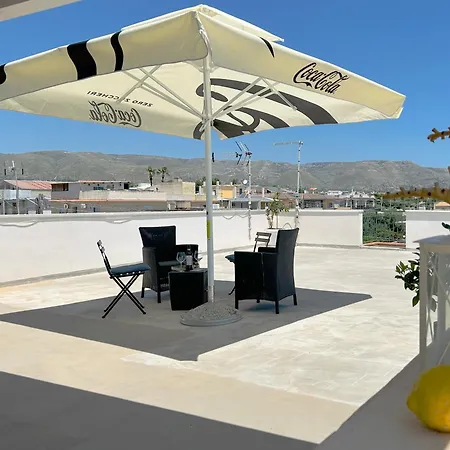 Blue Space 50 Meters From The Sandy Beach, Parking & Wifi Holiday home *